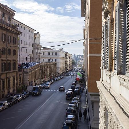 Colosseo Prestige Rooms روما المظهر الخارجي الصورة