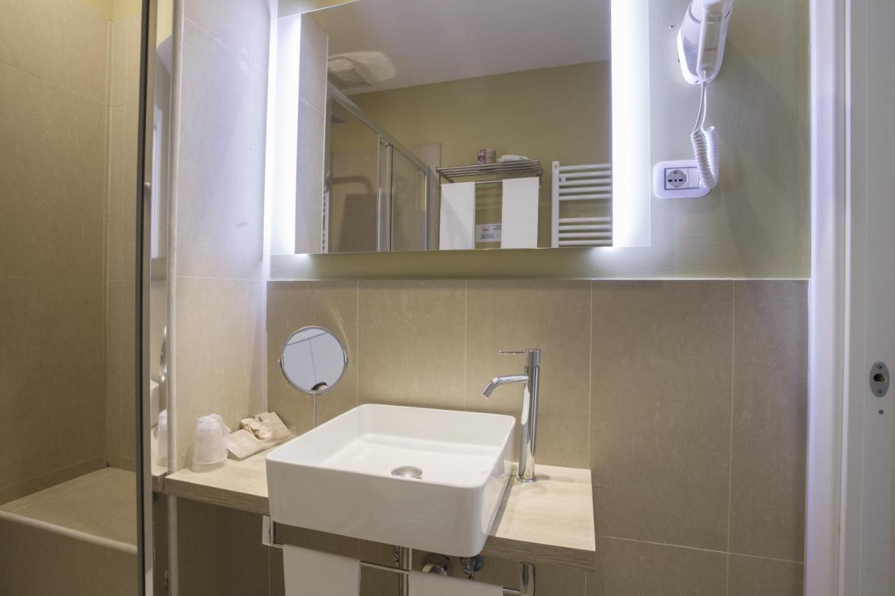 Colosseo Prestige Rooms روما المظهر الخارجي الصورة